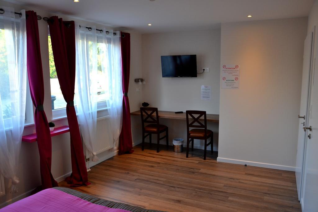 Hotel Restaurant La Couronne Roppenheim Δωμάτιο φωτογραφία